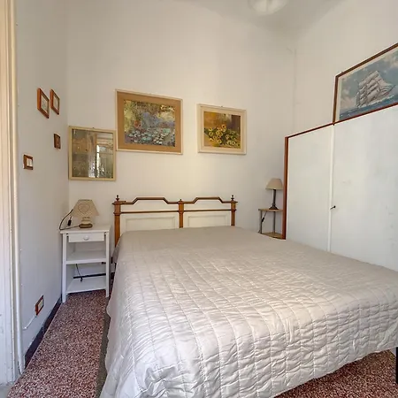 Poggi Essential Imperia
